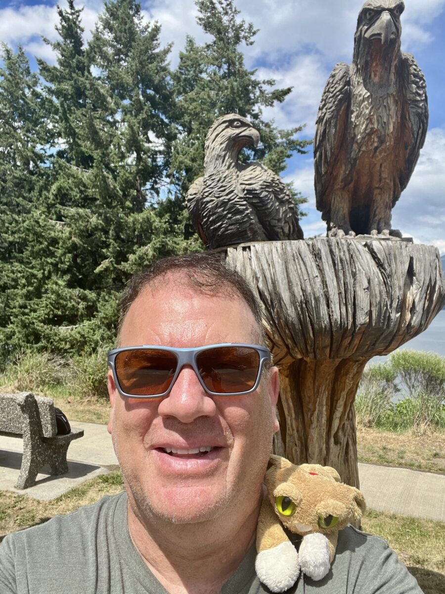 Stopped in Kelso on the shores of Kootenay Lake. The historical steam ferry is closed for rehabilitation, but we found these eagles.