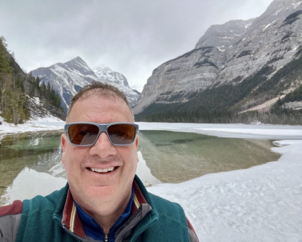 At Kinney Lake in the snow
